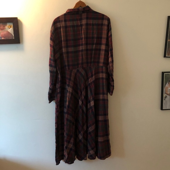 Plaid Midi Dress - Picture 7 of 8